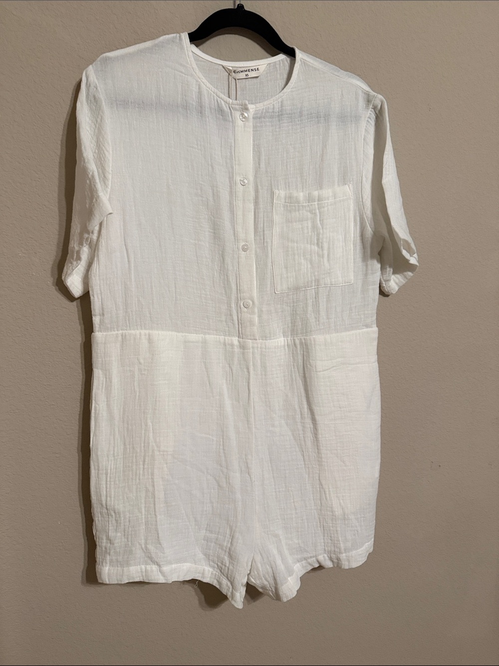 Commense Short Sleeve White Button-Front Cotton Romper. Size XS